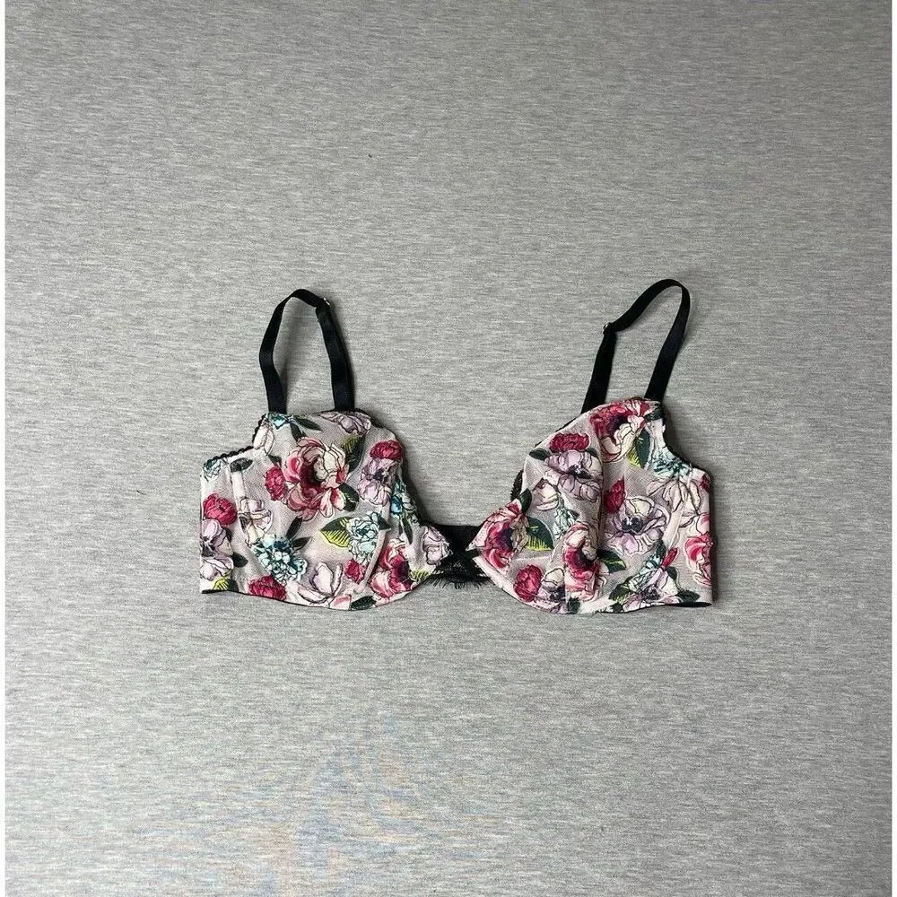 Victoria’s Secret Very Sexy Low Cut Embroidered Unlined Demi Bra - Picture 7 of 12